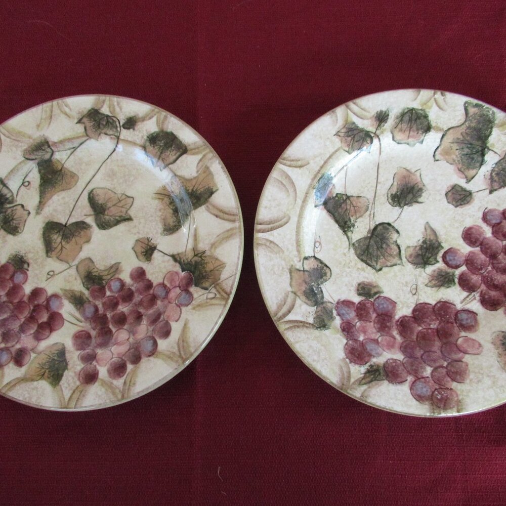 Oneida Veneto set of 2 salad dessert bread plates purple grapes hand painted